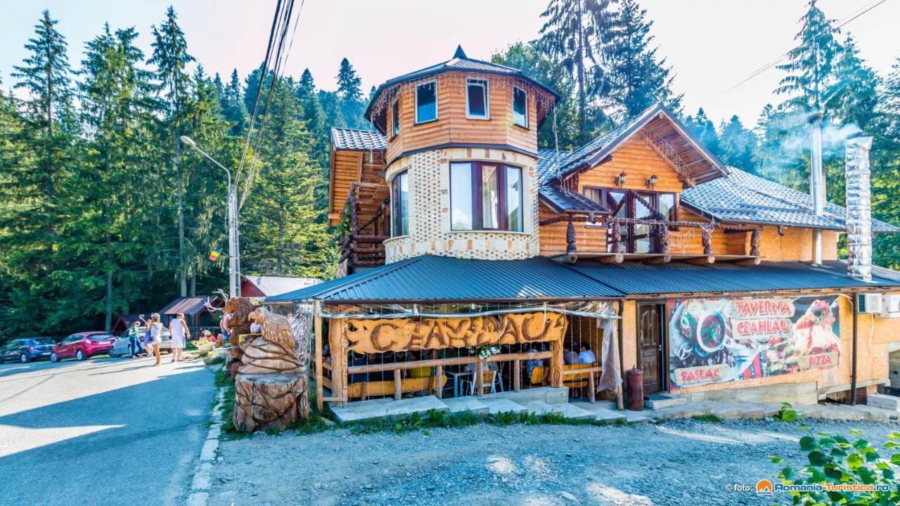 Taverna Ceahlau Дурау Екстер'єр фото